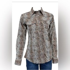 Women’s Cowgirl Hardware Natural Leopard Long Sleeve Western Shirt